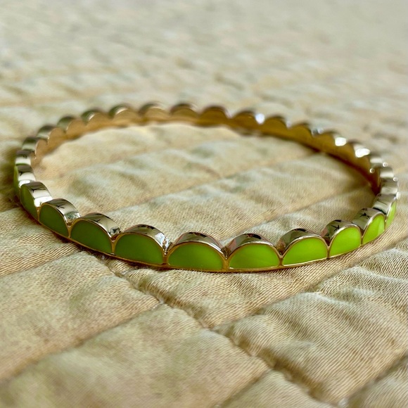 Kate Spade Gold Plated Scalloped Bangle - Picture 3 of 4